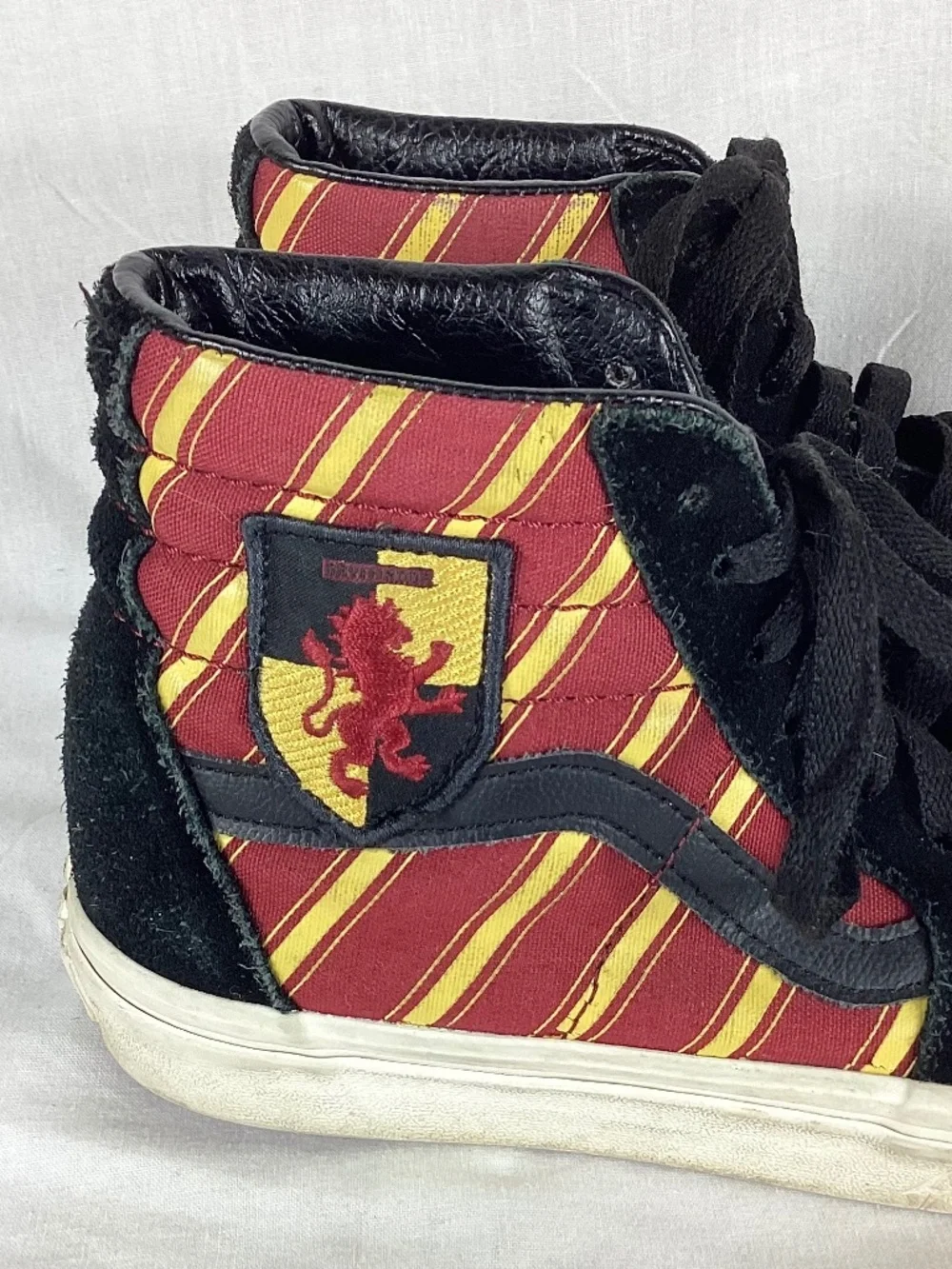 Vans Harry Potter Unisex Suede Shoes Mens Size 4 Womens 5.5 Hightop Black Red